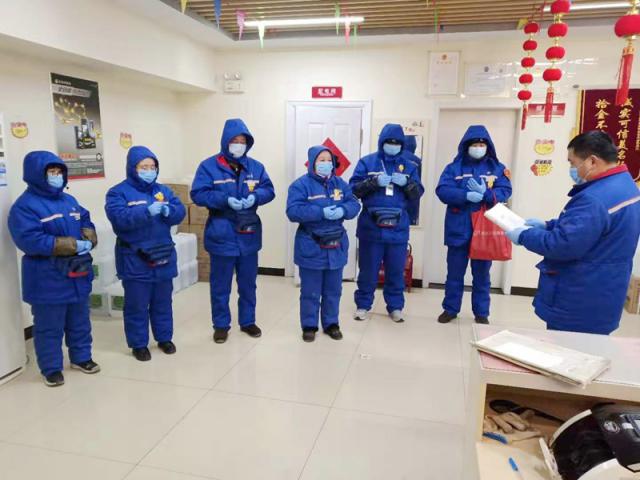 提升防護措施，全力堅守崗位-石化公司加油站早會宣傳疫情防控工作.jpg